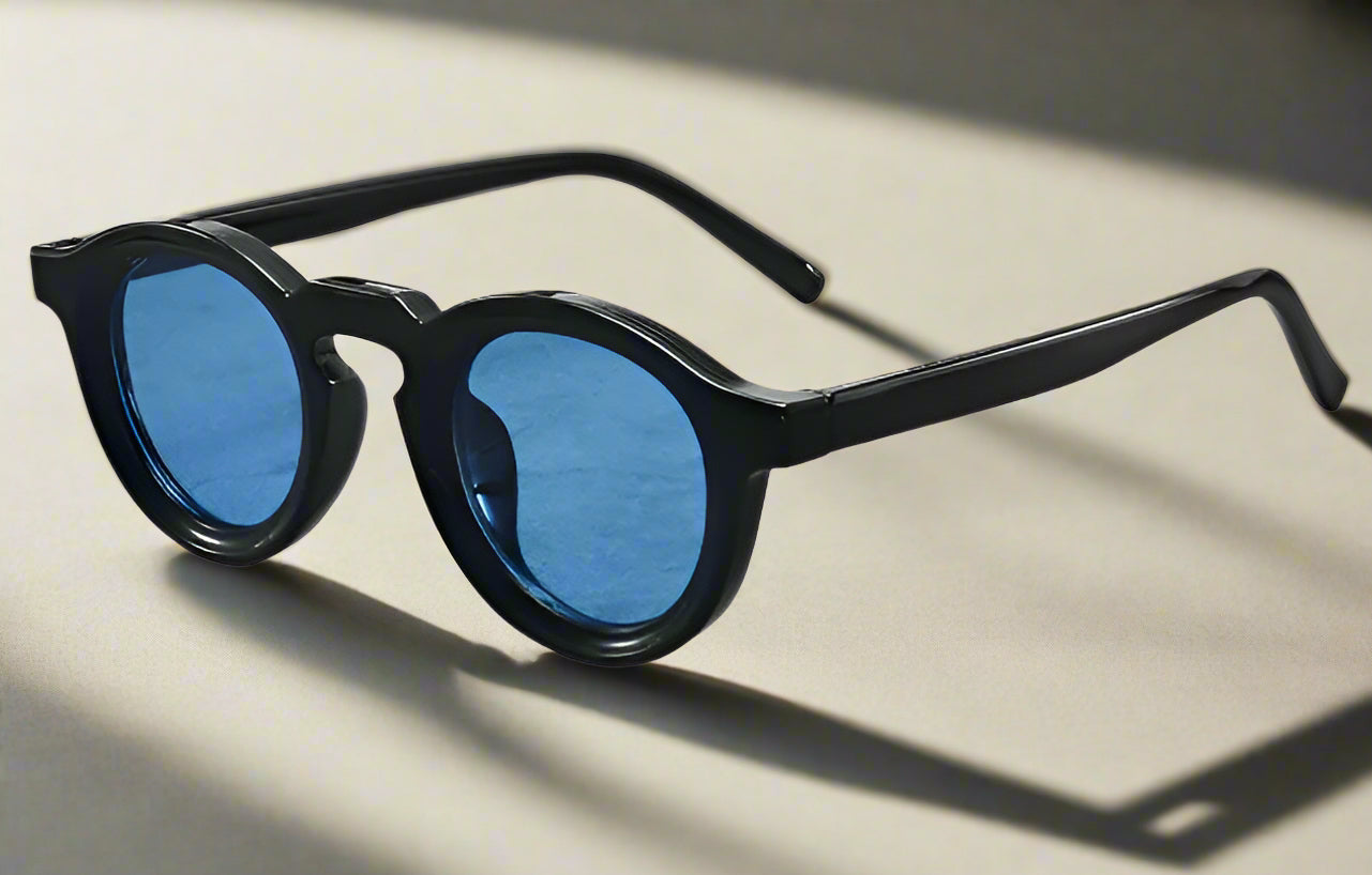 Round thick glasses